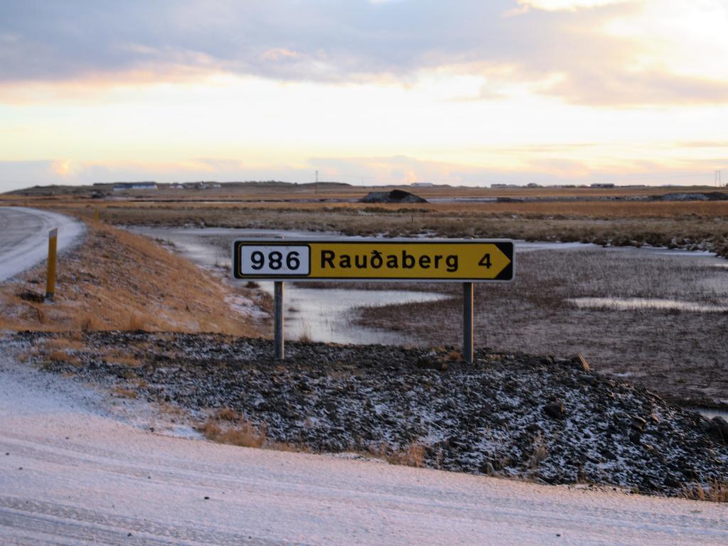 Rauthaberg II Guest House Raudaberg ภายนอก รูปภาพ